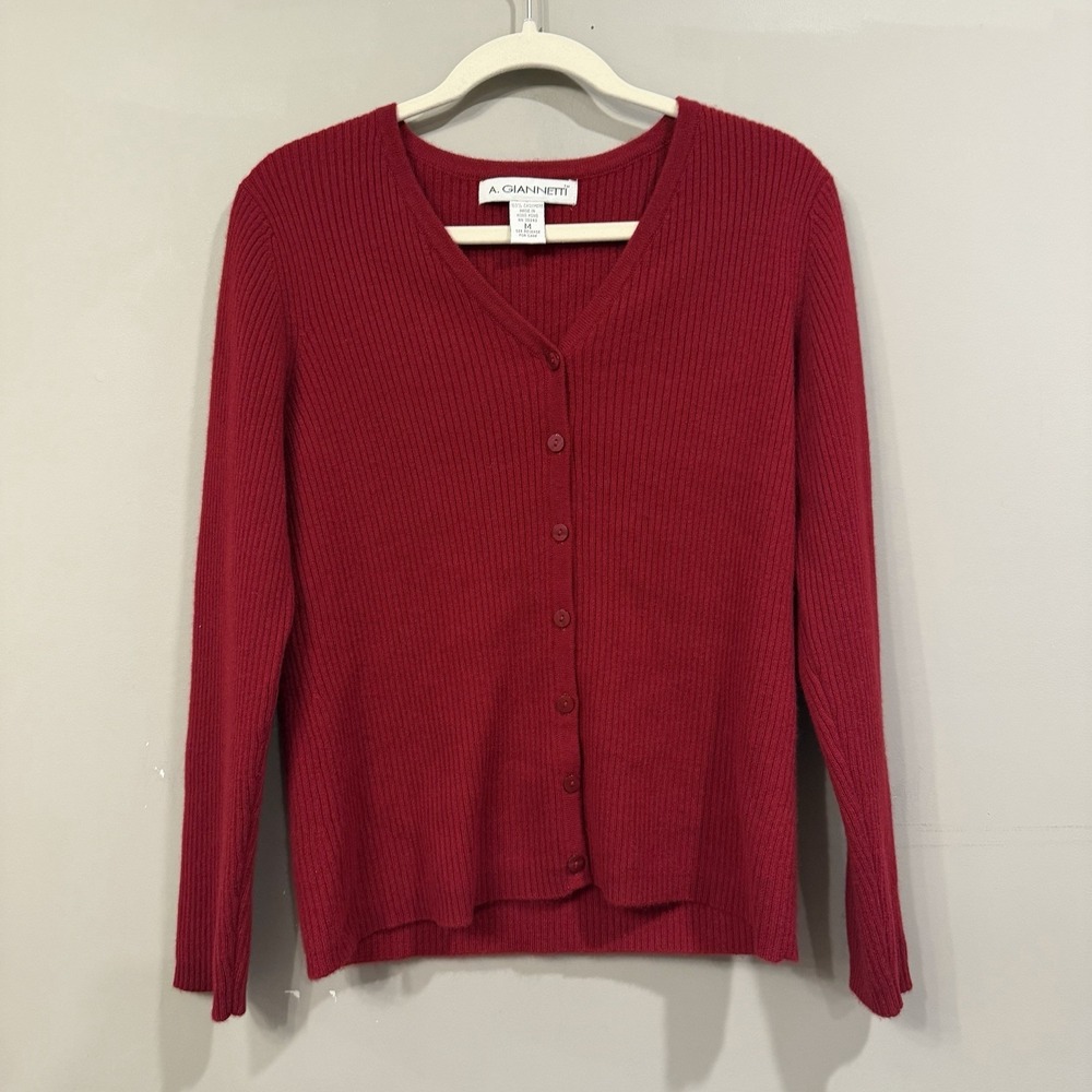 A Giannetti Cashmere Red Ribbed Button Up Sweater Med Minimalist